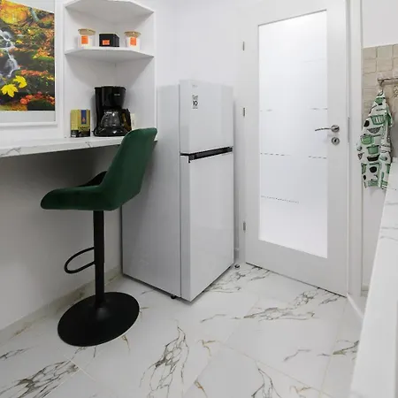 Daniela Бухарест