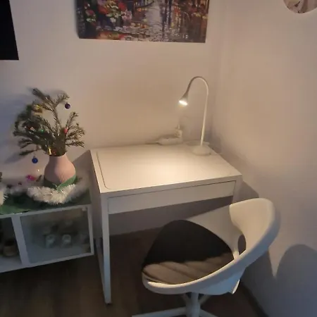 Daniela 布加勒斯特