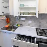 Daniela דירה *